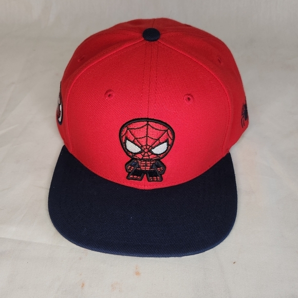 Marvel Other - Marvel Lids Kids Spider-Man Red and Black Hat Snap Back NWOT